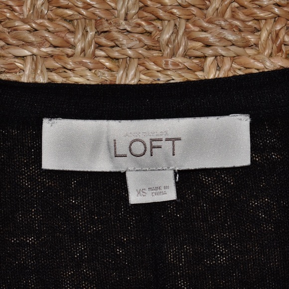 𝐋𝐎𝐅𝐓 𝐁𝐥𝐚𝐜𝐤 𝐂𝐚𝐫𝐝𝐢𝐠𝐚𝐧 𝐒𝐢𝐳𝐞 𝐗𝐒 - Picture 2 of 3